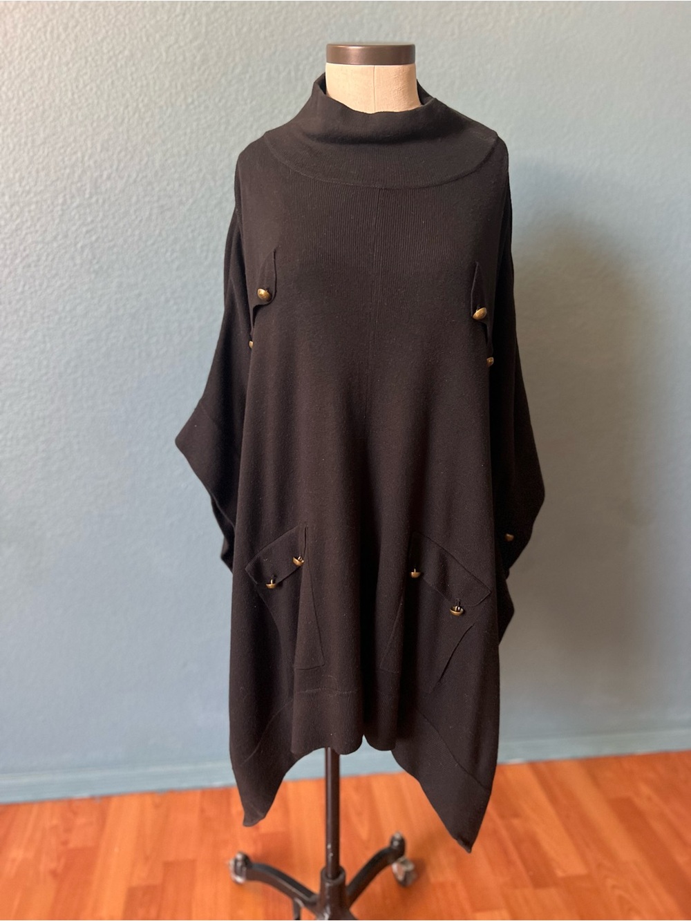 Vince Camuto Black Button-Pocket Poncho Sweater